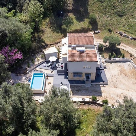 Armoniahousesuites Peritheia Екстериор снимка