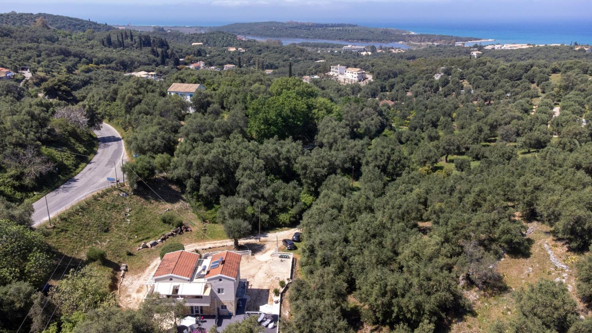 Armoniahousesuites Peritheia Екстериор снимка