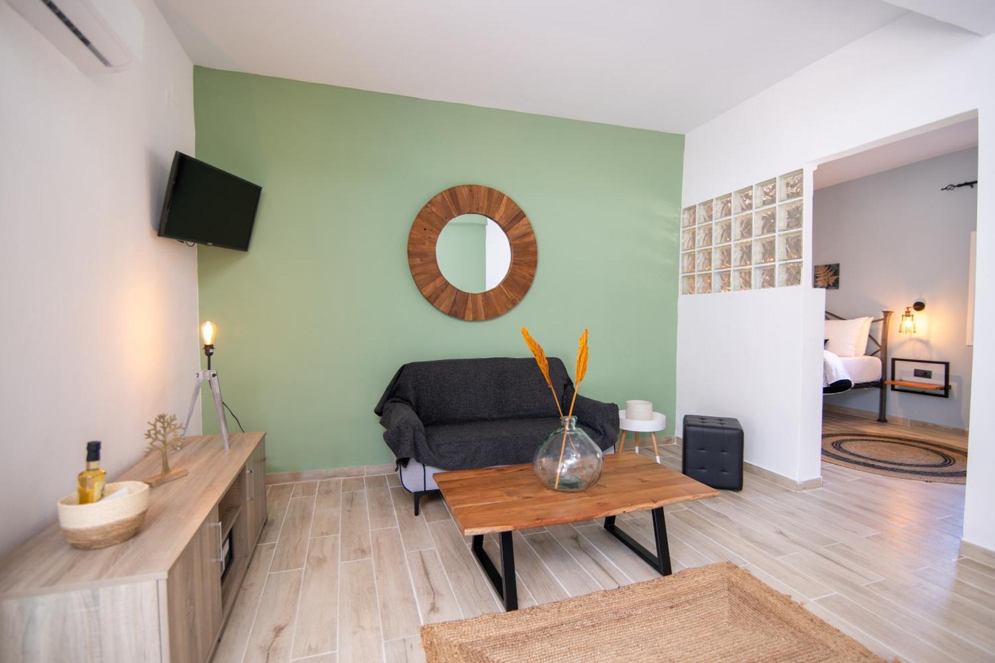 Armoniahousesuites Peritheia Екстериор снимка