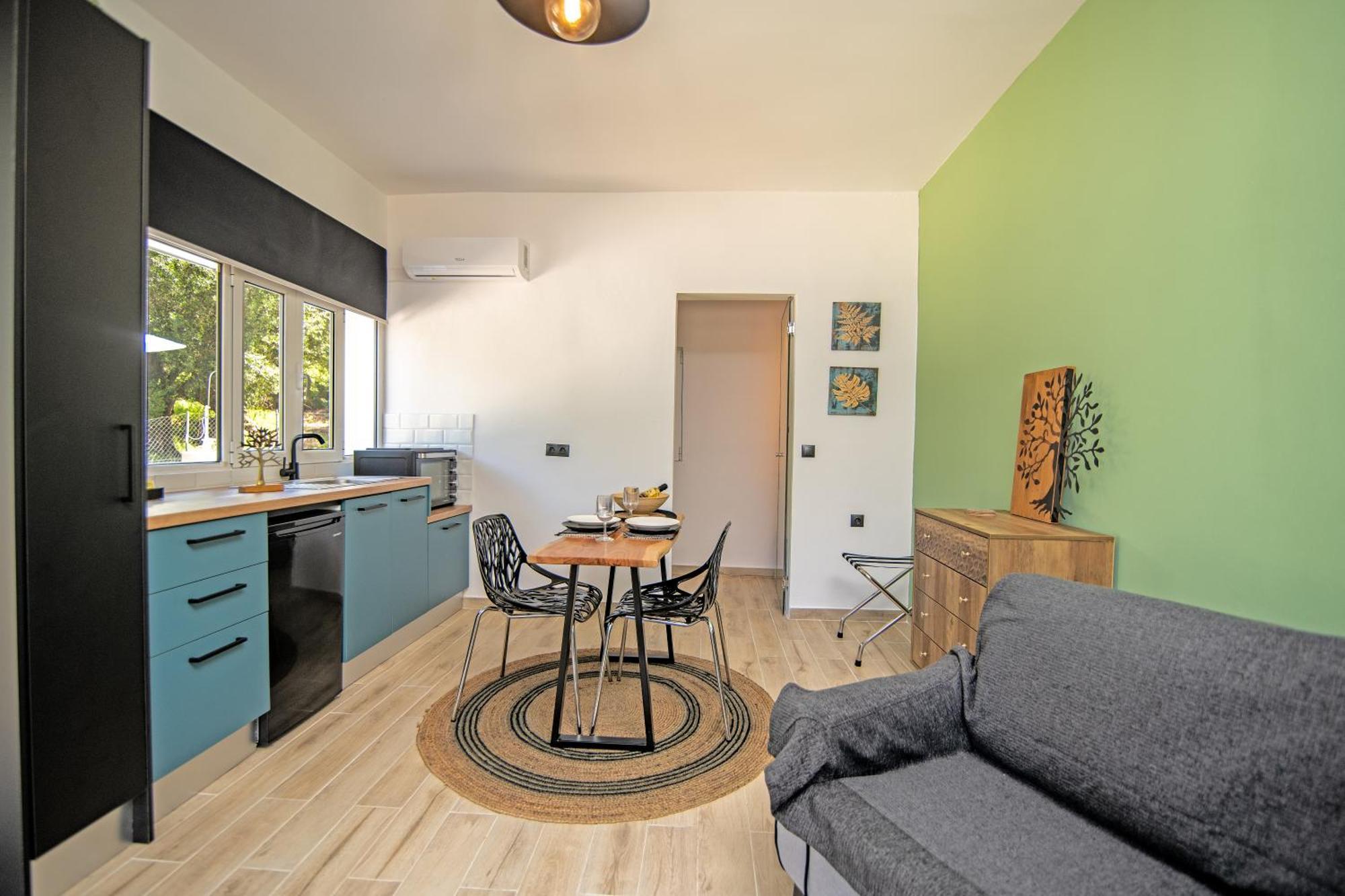 Armoniahousesuites Peritheia Екстериор снимка