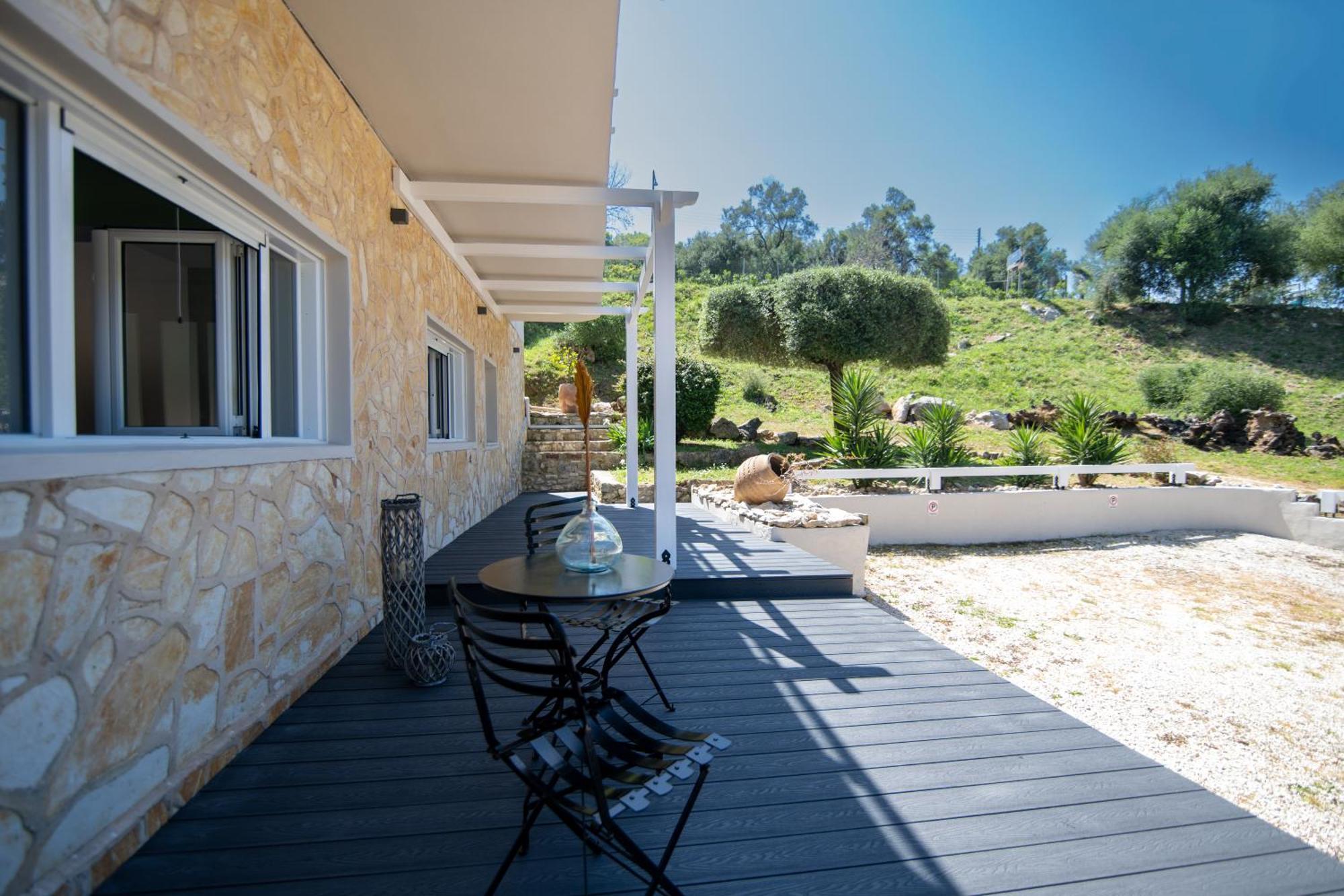 Armoniahousesuites Peritheia Екстериор снимка