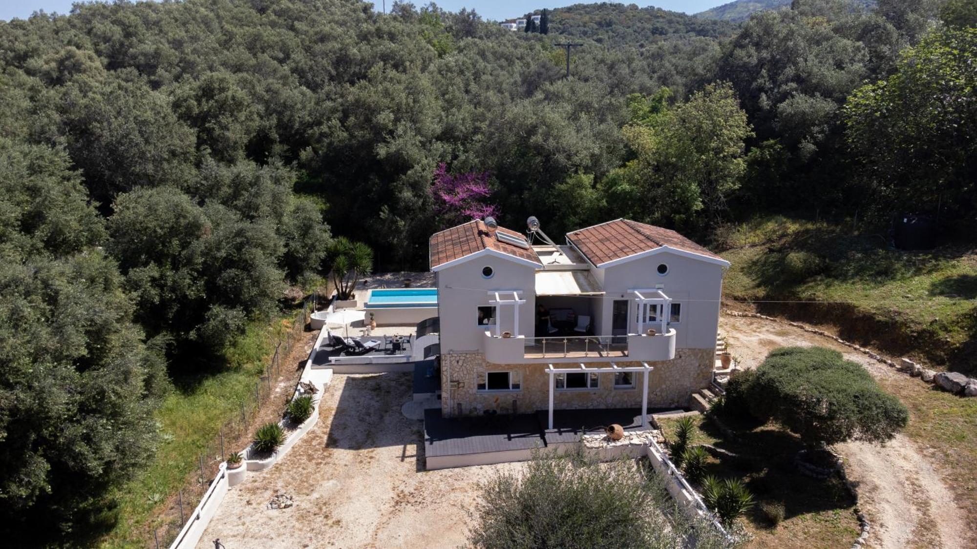 Armoniahousesuites Peritheia Екстериор снимка