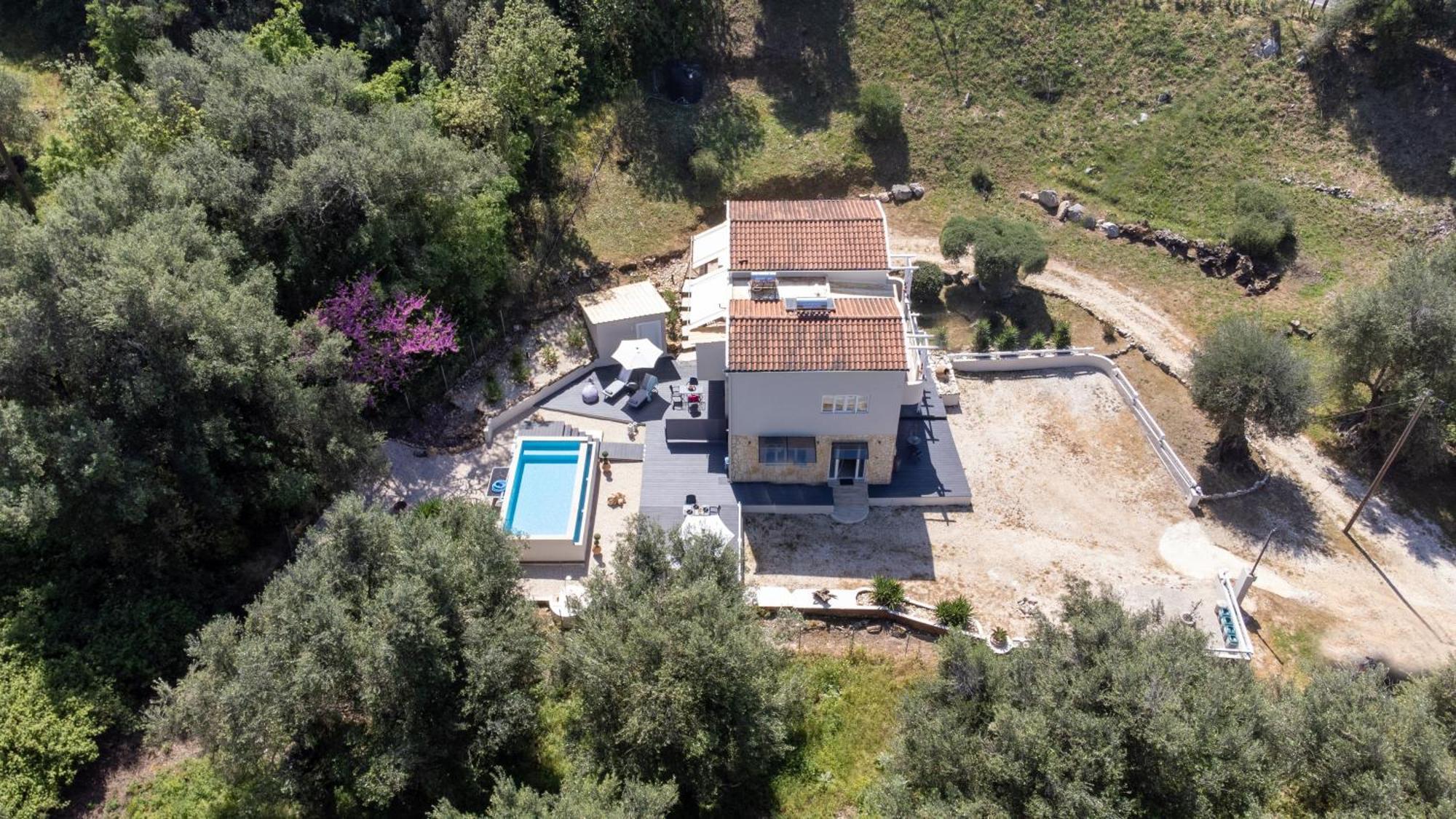 Armoniahousesuites Peritheia Екстериор снимка